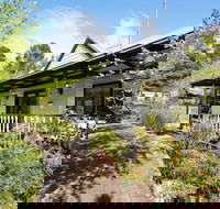 Cottage at 4A - Kawana Tourism
