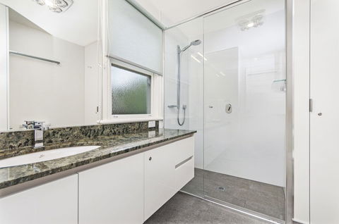 JOHANSSONS PERCH COTTAGE - Kawana Tourism 5