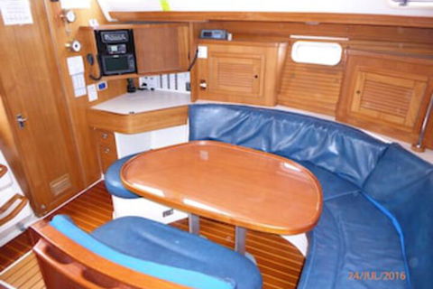 Sailtas - Sailing Charters To Bruny Island - Adults Only - Kawana Tourism 0