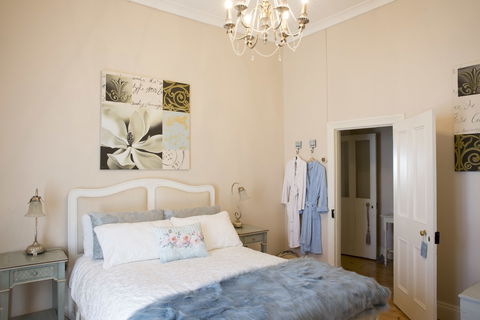 Azalea Cedar-Rose Villa - Kawana Tourism 2