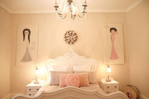 Azalea Cedar-Rose Villa - Kawana Tourism 1