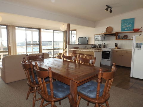 Donaldsons At Pambula Beach - Kawana Tourism 0