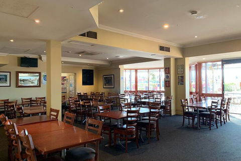 Northside Hotel Albury - Kawana Tourism 1