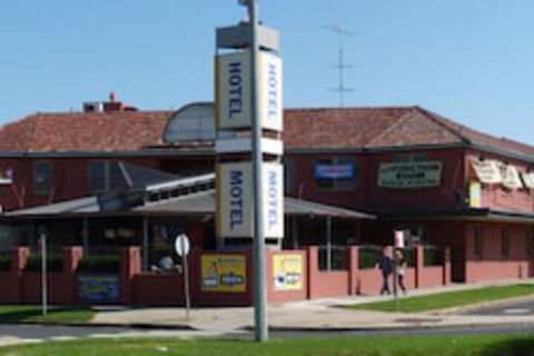 Northside Hotel Albury - Kawana Tourism 0