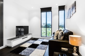 ESTHER, 2BDR South Yarra Apartment - Kawana Tourism 0