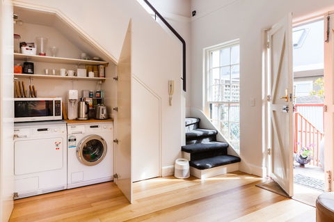 VERA, 1BDR South Melbourne Apartment - Kawana Tourism 1
