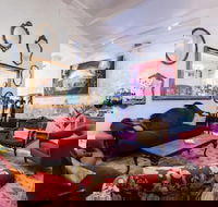 NOLA 2BDR Windsor Apartment - Kawana Tourism