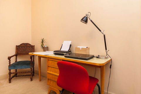 MADELINE, 1BDR Fitzroy Apartment - Kawana Tourism 3