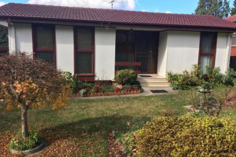 Three Sisters Garden Cottage - Kawana Tourism 6