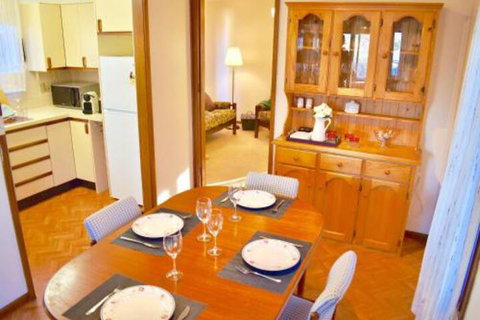 Three Sisters Garden Cottage - Kawana Tourism 2