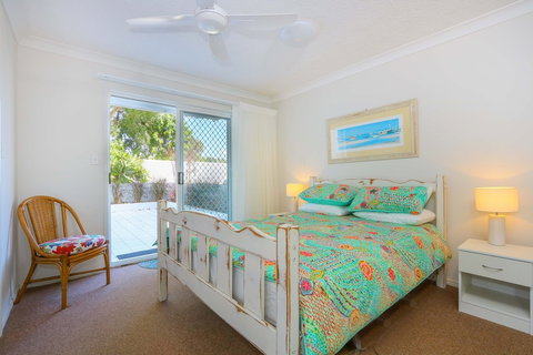 Triton Shores Holiday Apartment - Kawana Tourism 2