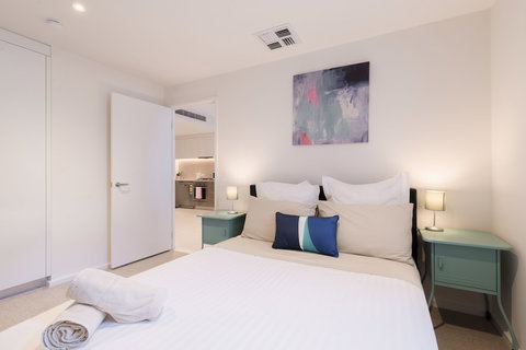 Ther Rich Stunning CBD Apartments - Kawana Tourism 4