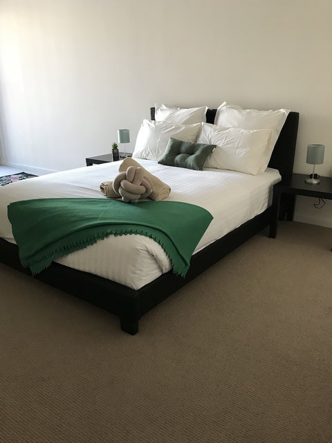 Ther Rich Stunning CBD Apartments - Kawana Tourism 3