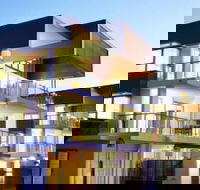 Maggies Beachfront Apt. 7 - Kawana Tourism