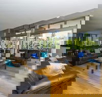 Maggies Beachfront Apt. 12 - Kawana Tourism