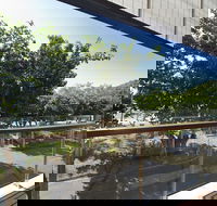 Maggies Beachfront Apt. 5 - Kawana Tourism