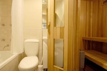 Razorback 7 - Kawana Tourism 2