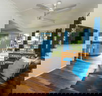 Kooyong Apartment 5 - Kawana Tourism