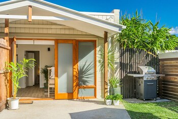 Half Moon Cottage - Kawana Tourism 4