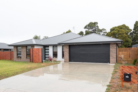 Euphoria House - Kawana Tourism 2