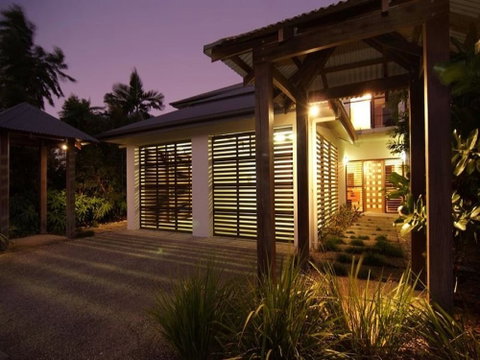 Hai Villa Port Douglas - Kawana Tourism 0
