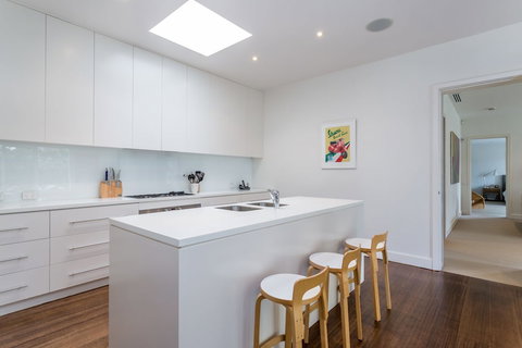 The Portsea Retreat - Kawana Tourism 2