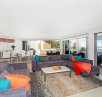 KINGSCLIFF OCEAN FRONT TERRACE 4 - Kawana Tourism