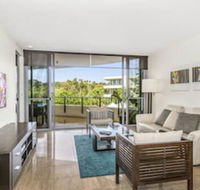 COTTON BEACH APARTMENT 33 WITH POOL VIEWS - Kawana Tourism