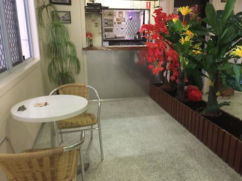 Granville Tavern And Motel - Kawana Tourism 0