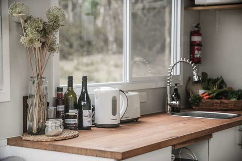 The Saddle Camp Tiny House Braidwood - Kawana Tourism 7