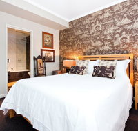 UM616 Sleek Split Level City Oasis in Ultimo - Kawana Tourism