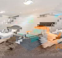 Adrift Apartments - Kawana Tourism