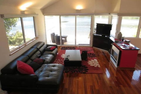 Silkwood Estate - Kawana Tourism 4