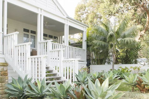 A PERFECT STAY - Coonanga Beach House - Kawana Tourism 3