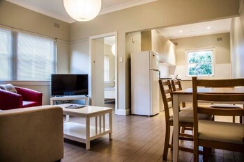Beach Style Living In Maroubra - Kawana Tourism 2