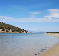 Steeles Island Retreat - Kawana Tourism