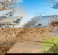 Grandview Accommodation - The Elm Tree Apartments - Kawana Tourism