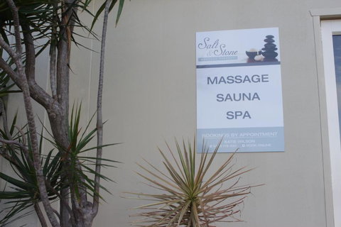 Aqualuna Apartments - Kawana Tourism 4