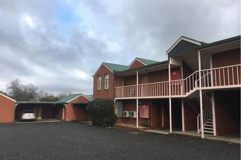 Railway Motel Myrtleford - Kawana Tourism 1