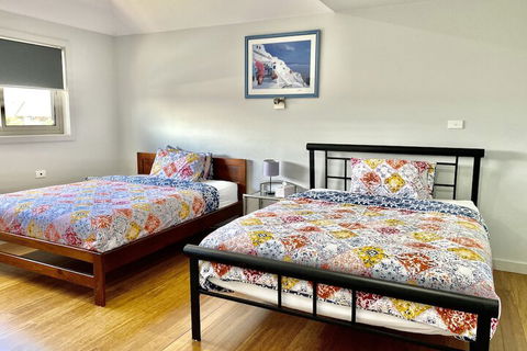 Newly Built And Spacious Home - Kawana Tourism 5