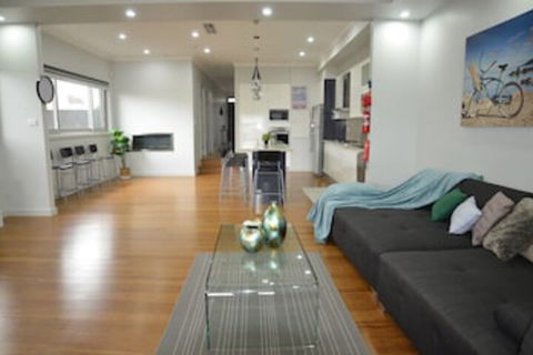 Newly Built And Spacious Home - Kawana Tourism 0