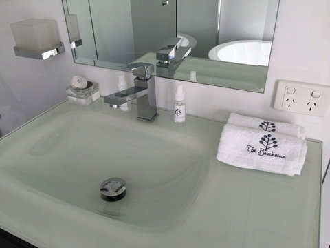 The Banksias - Kawana Tourism 5