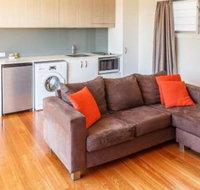 Two Islands at the Jetty - Kawana Tourism