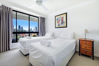 Victoria Square Apartment Broadbeach Level 9 - Kawana Tourism 1