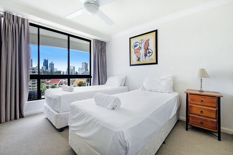 Victoria Square Apartment Broadbeach Level 9 - Kawana Tourism 5