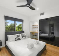 Due North Beach House - Kawana Tourism