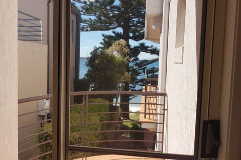 VUES At Salamander Bay - Kawana Tourism 4