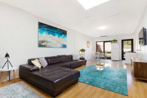Ultimo Hackett Apartments - Kawana Tourism 0