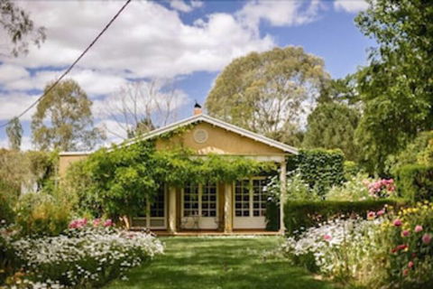 AL RU Farm - Kawana Tourism 0