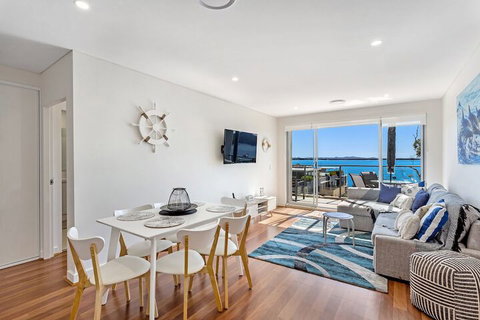 The Shoal Apartments Unit 504 / 4 8 Bullecourt Street - Kawana Tourism 2